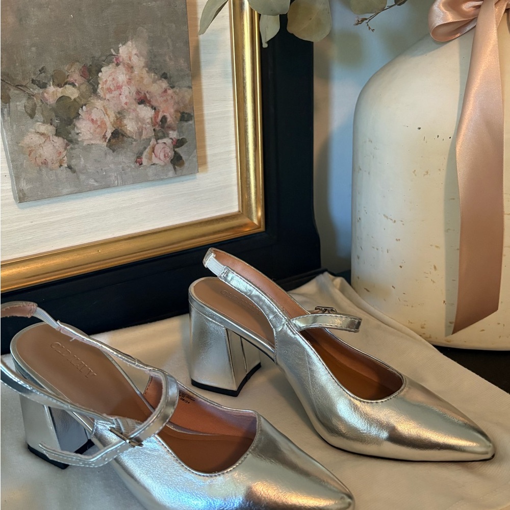 Old Navy Silver Slingback Heels with Block Heel New Without Tags